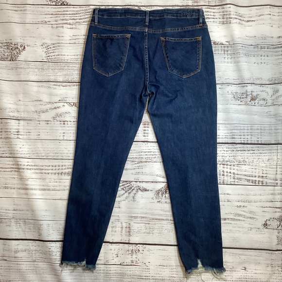 1125. Vigoss Dark Blue Skinny Jean EUC Size 32 - Picture 2 of 5